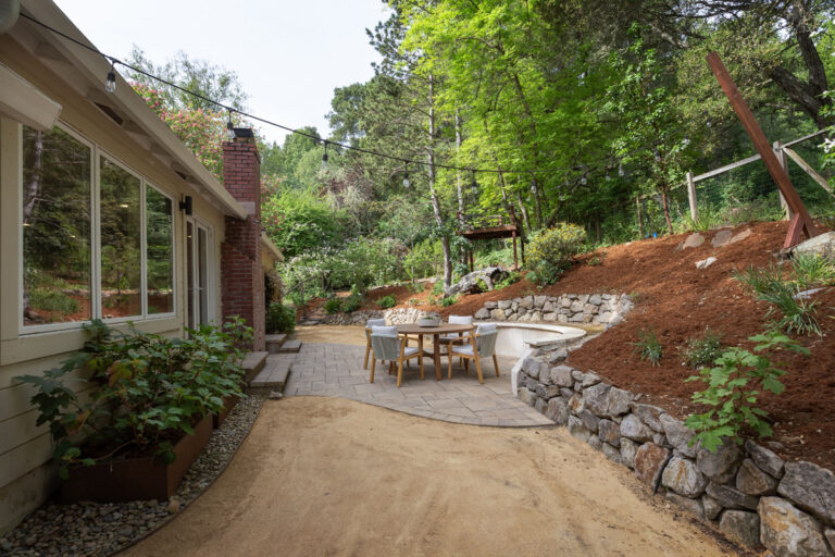 377 Wayside Rd, Portola Valley