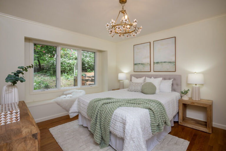 377 Wayside Rd, Portola Valley