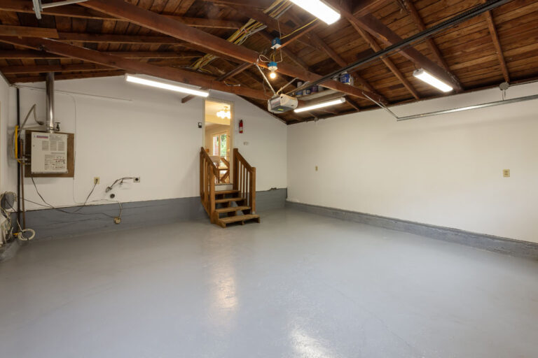 377 Wayside Rd, Portola Valley