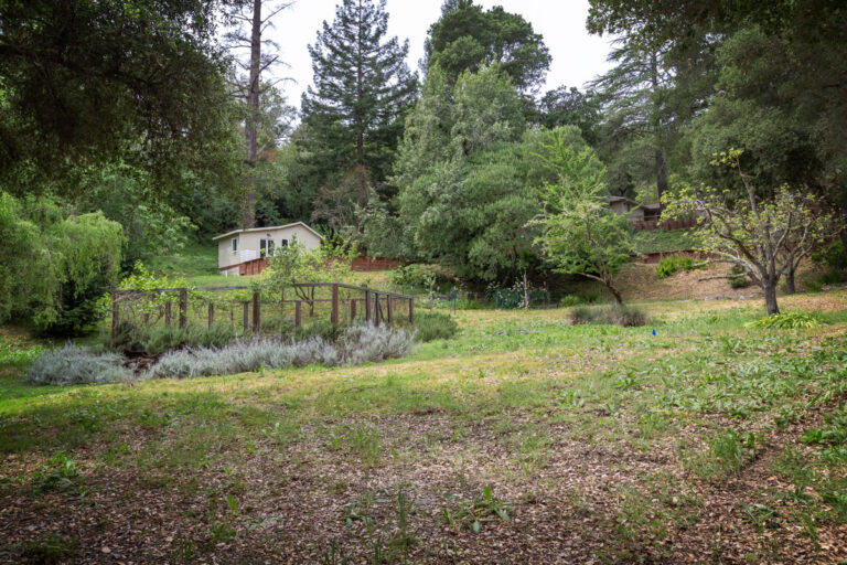 377 Wayside Rd, Portola Valley